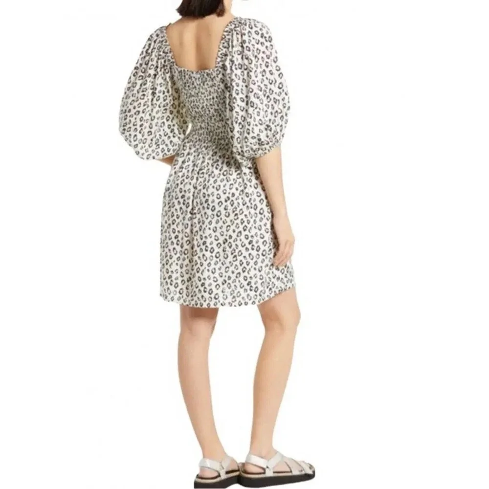 New Billabong Cream Dress with Black and Pink Leopard Print. Size Medium